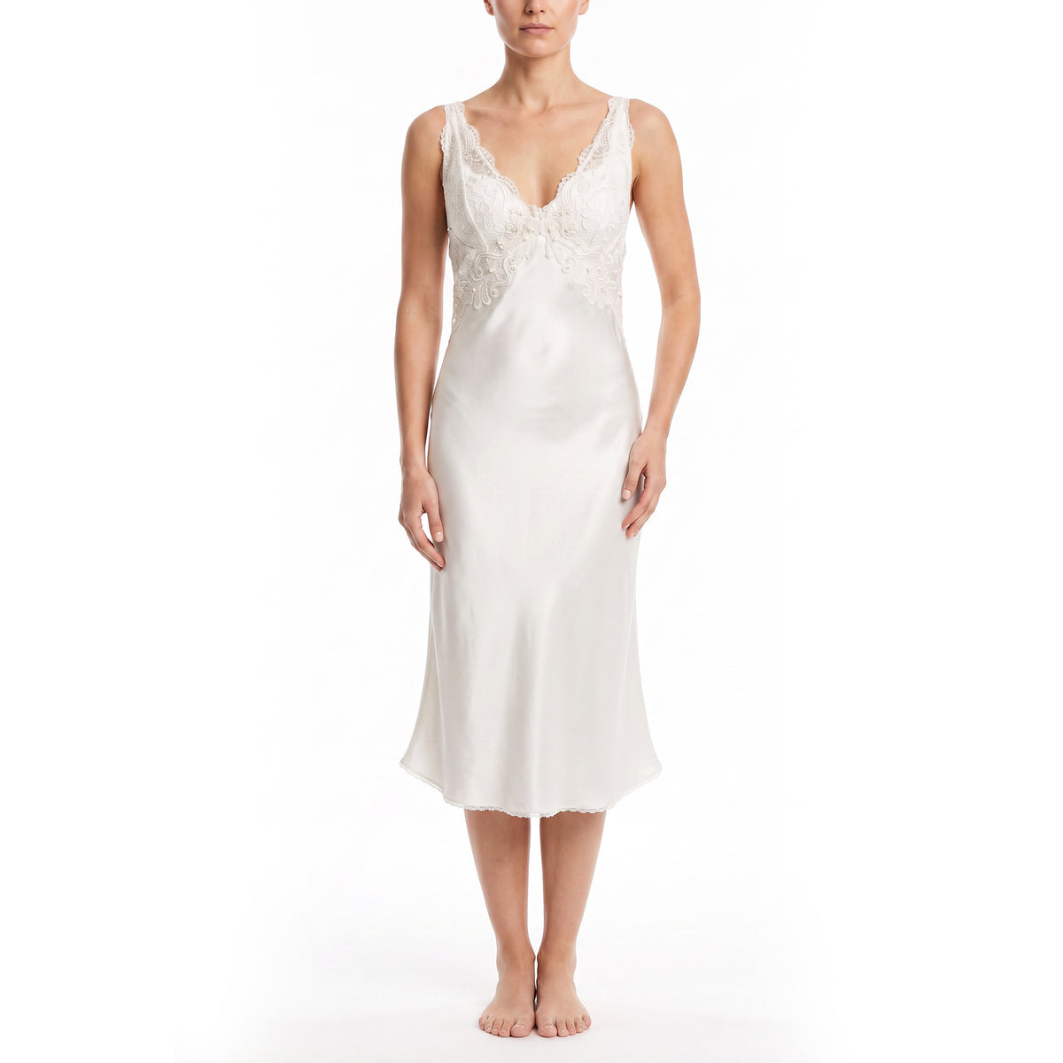 Cinema Etoile Soft lace cup embellished gown with satin skirt - CA619784